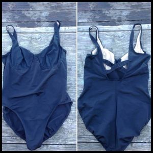 5/$20 SWIM SHAPER, VINTAGE 14 **suggest M FIT True